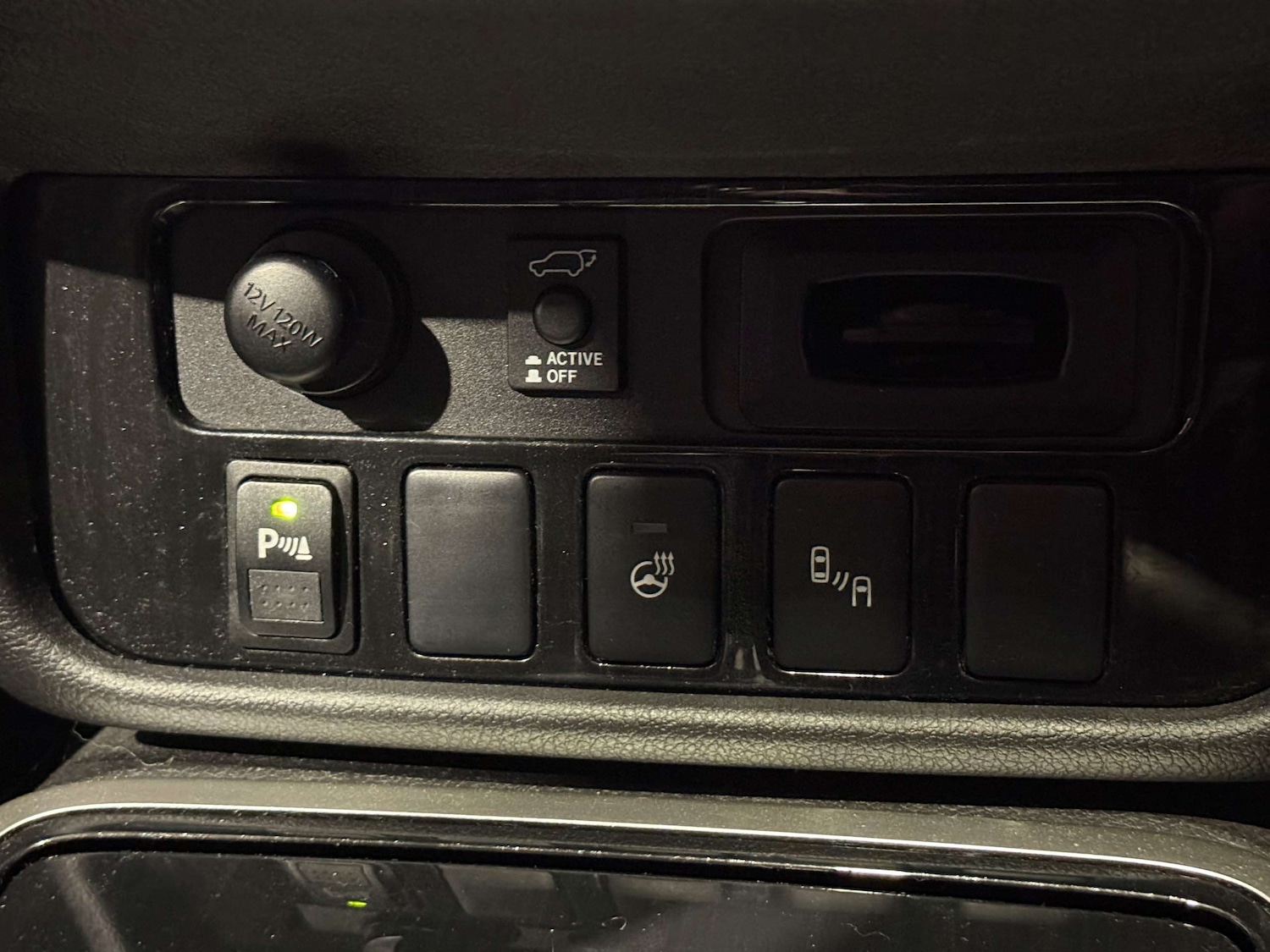 Used Mitsubishi Outlander 2017 for sale - 77514880: Photo 11