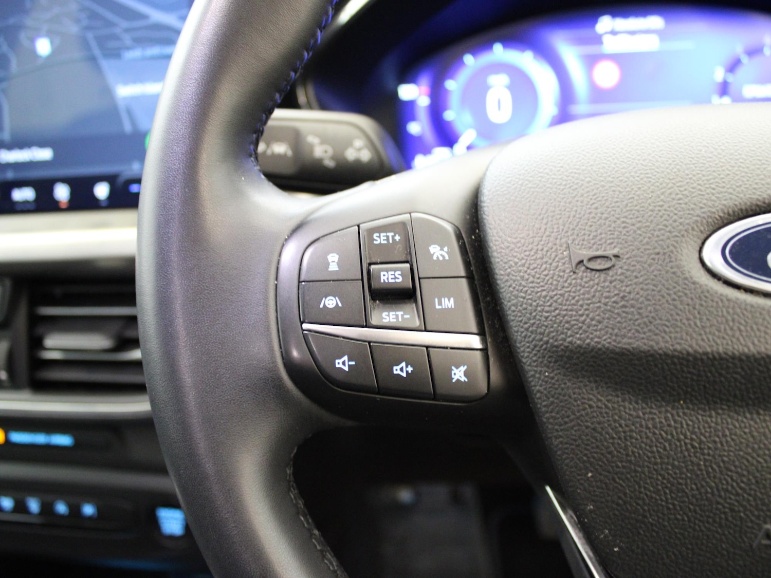 Used Ford Focus 2023 for sale - 76553595: Photo 27