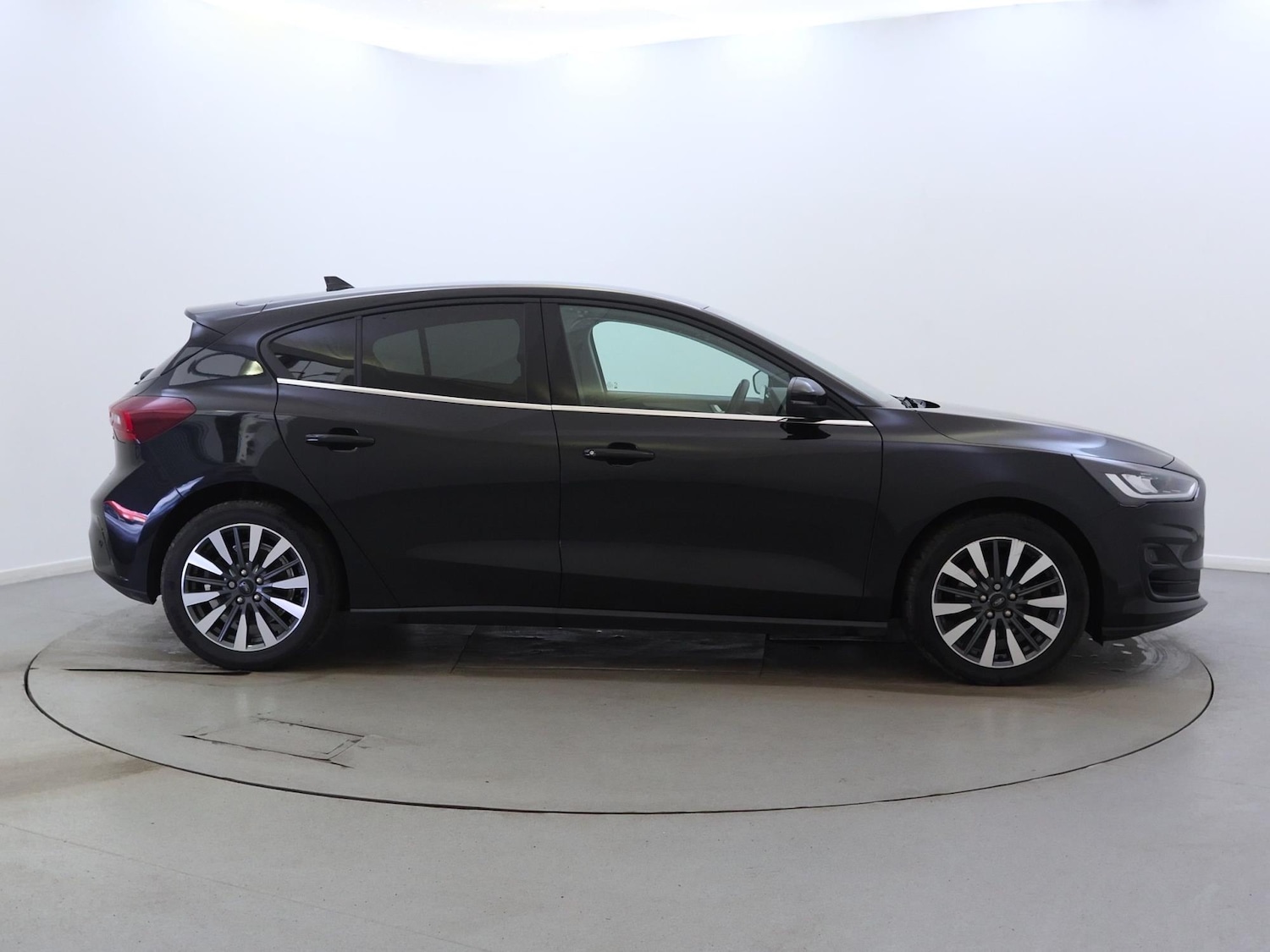Used Ford Focus 2023 for sale - 76553595: Photo 8