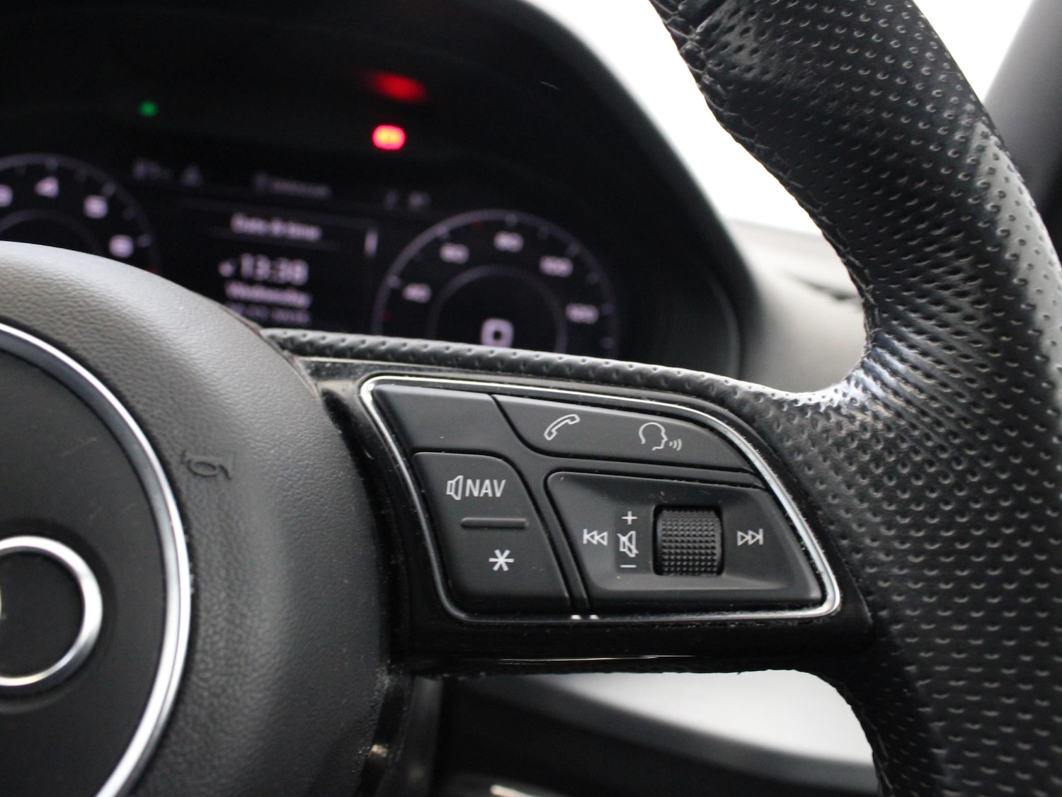 Used Audi Q2 2021 for sale - 76587940: Photo 13