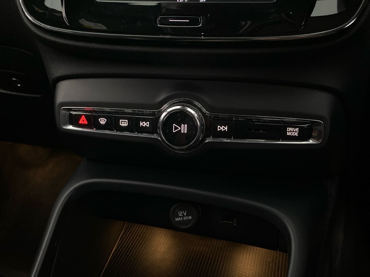 Used Volvo XC40 2020 for sale - 77044401: Photo 22