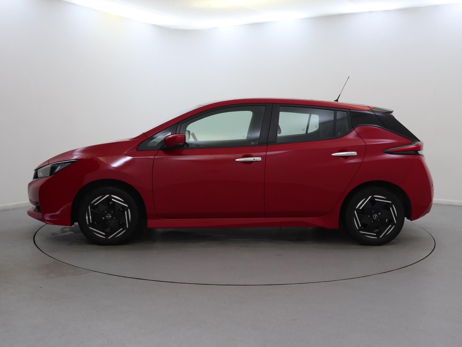 Used Nissan Leaf 2022 for sale - 76968114: Photo 4