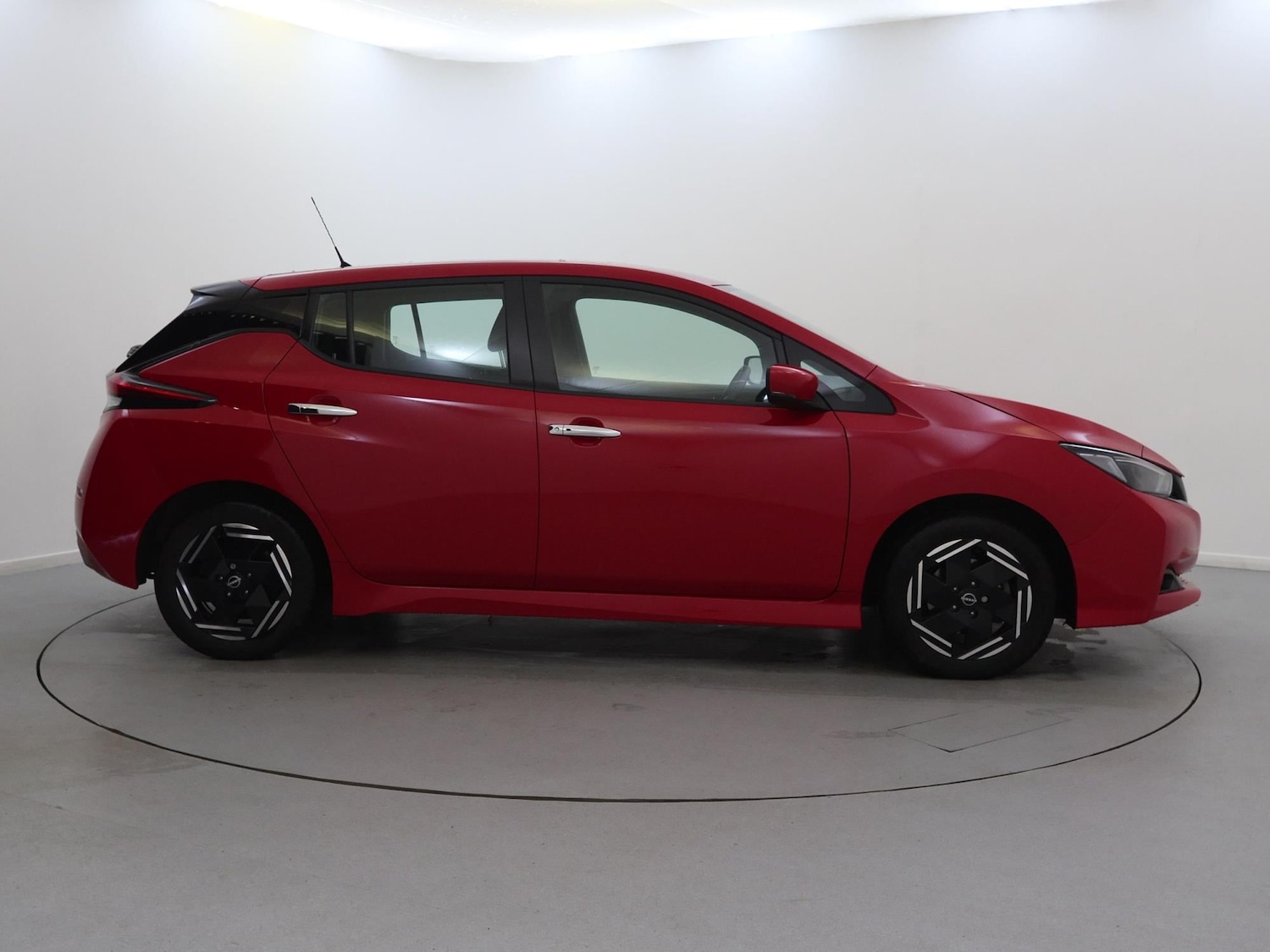 Used Nissan Leaf 2022 for sale - 76968114: Photo 8
