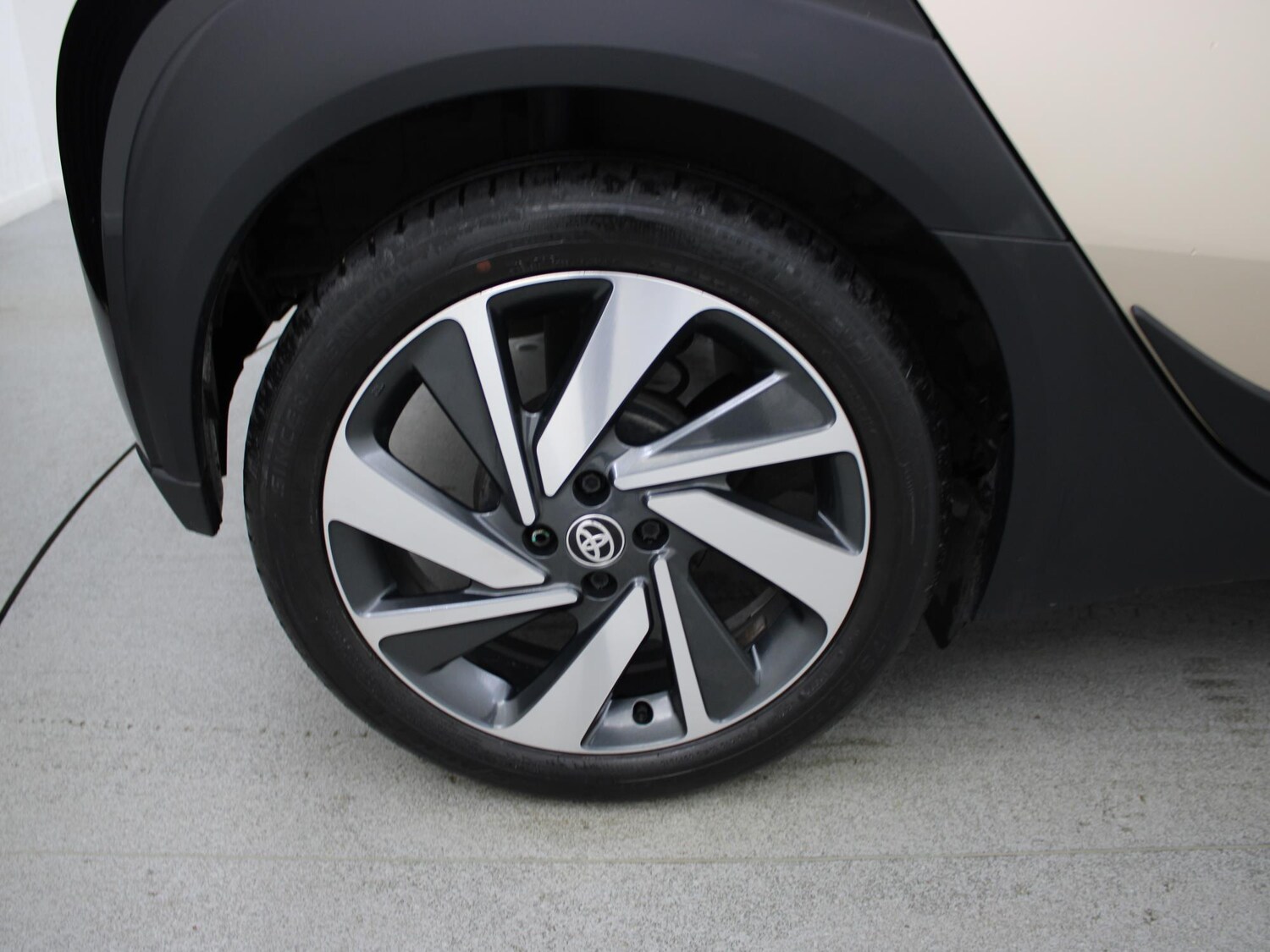 Used Toyota Aygo X 2023 for sale - 76594411: Photo 37