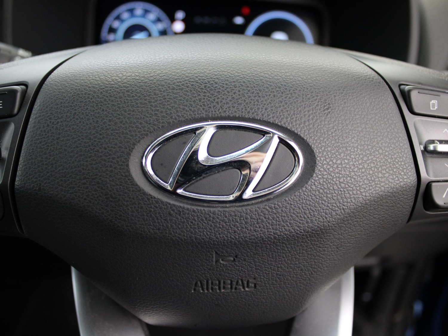 Used Hyundai KONA 2022 for sale - 77635142: Photo 35