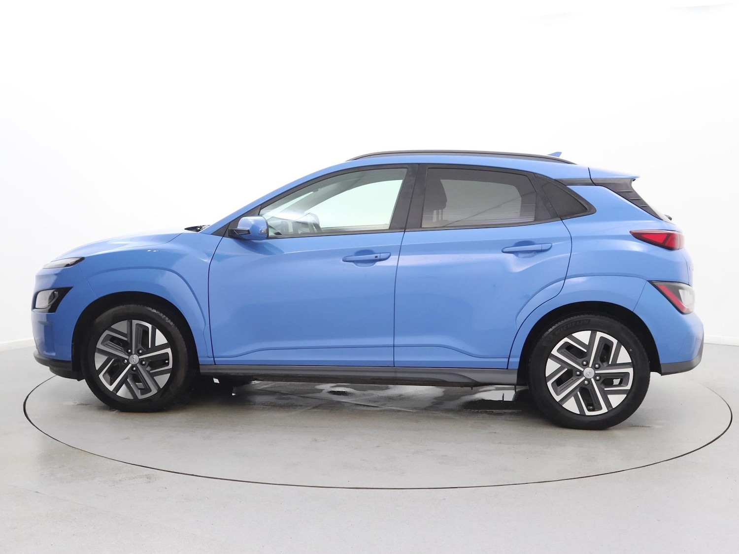 Used Hyundai KONA 2022 for sale - 77635142: Photo 4