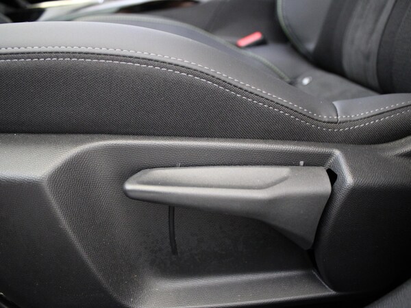 Used Peugeot 2008 2022 for sale - 75674170: Photo 12