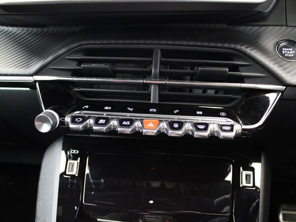 Used Peugeot 2008 2022 for sale - 75674170: Photo 23
