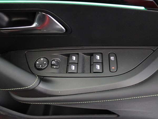 Used Peugeot 2008 2022 for sale - 75674170: Photo 33