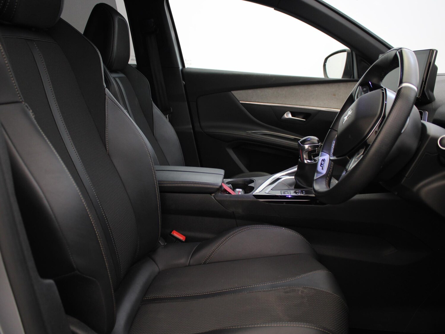 Used Peugeot 5008 2022 for sale - 77500950: Photo 9