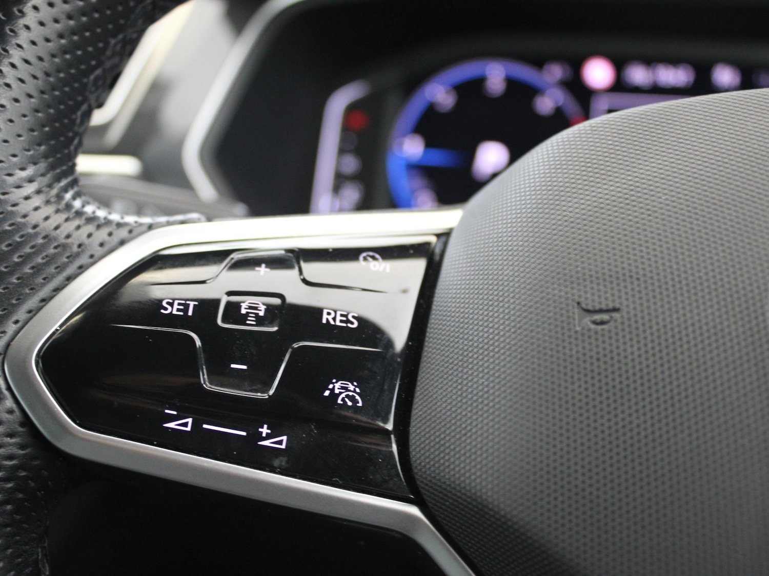 Used Volkswagen Tiguan 2020 for sale - 76330665: Photo 15