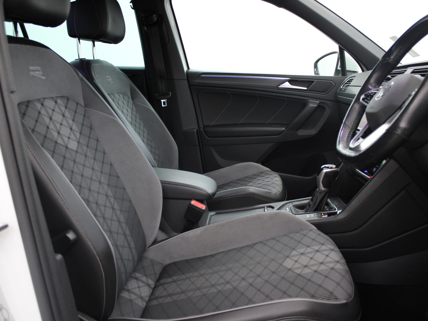 Used Volkswagen Tiguan 2020 for sale - 76330665: Photo 9