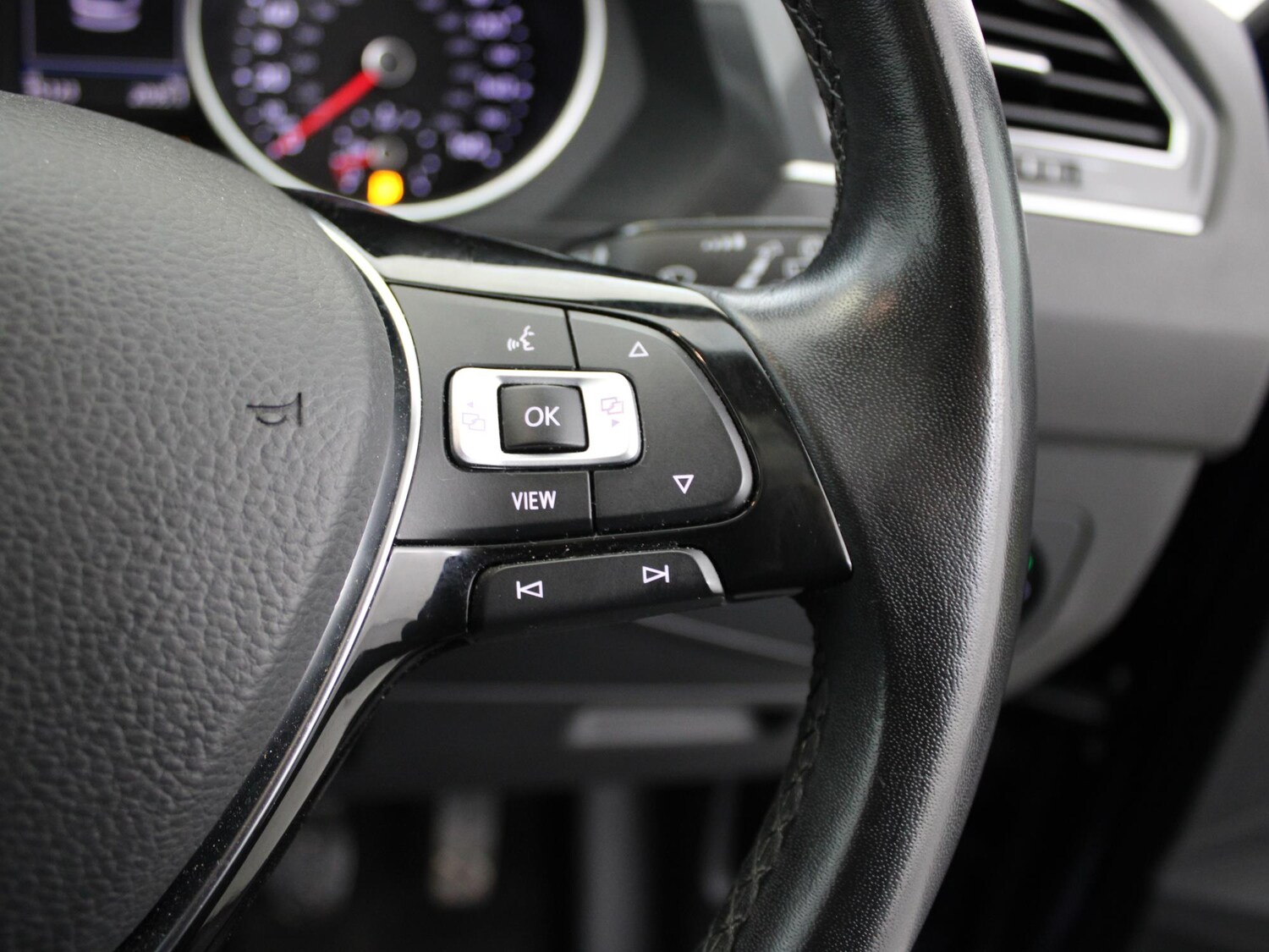 Used Volkswagen Tiguan 2019 for sale - 77514769: Photo 36