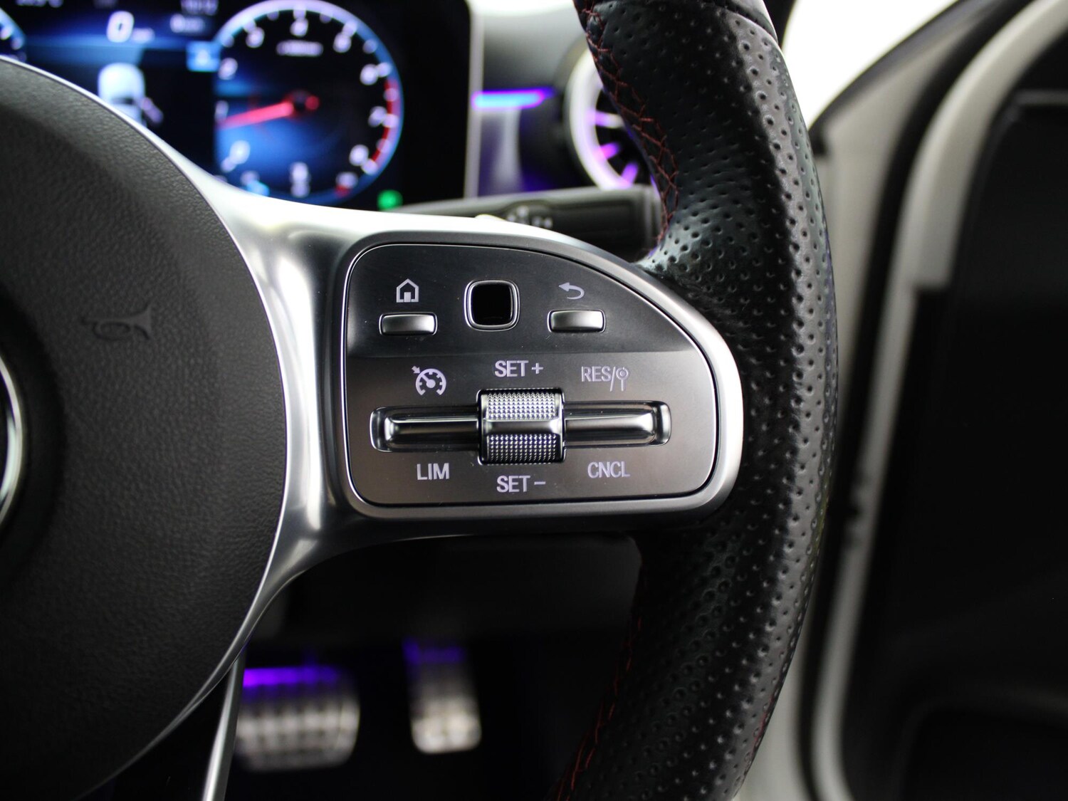 Used Mercedes-Benz A-Class 2019 for sale - 76391023: Photo 36