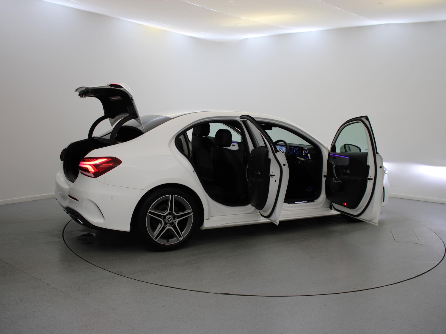 Used Mercedes-Benz A-Class 2019 for sale - 76391023: Photo 47