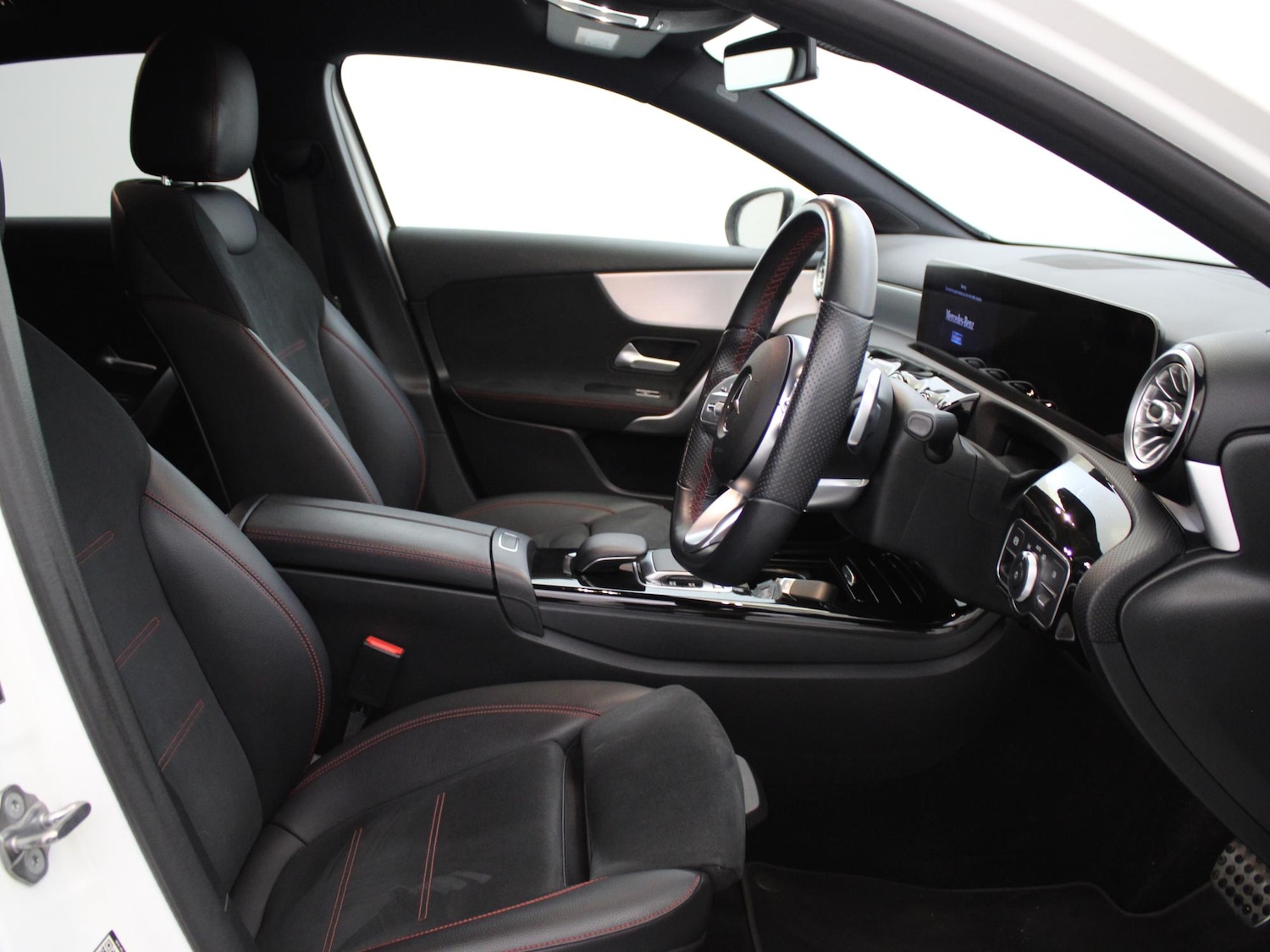 Used Mercedes-Benz A-Class 2019 for sale - 76391023: Photo 9