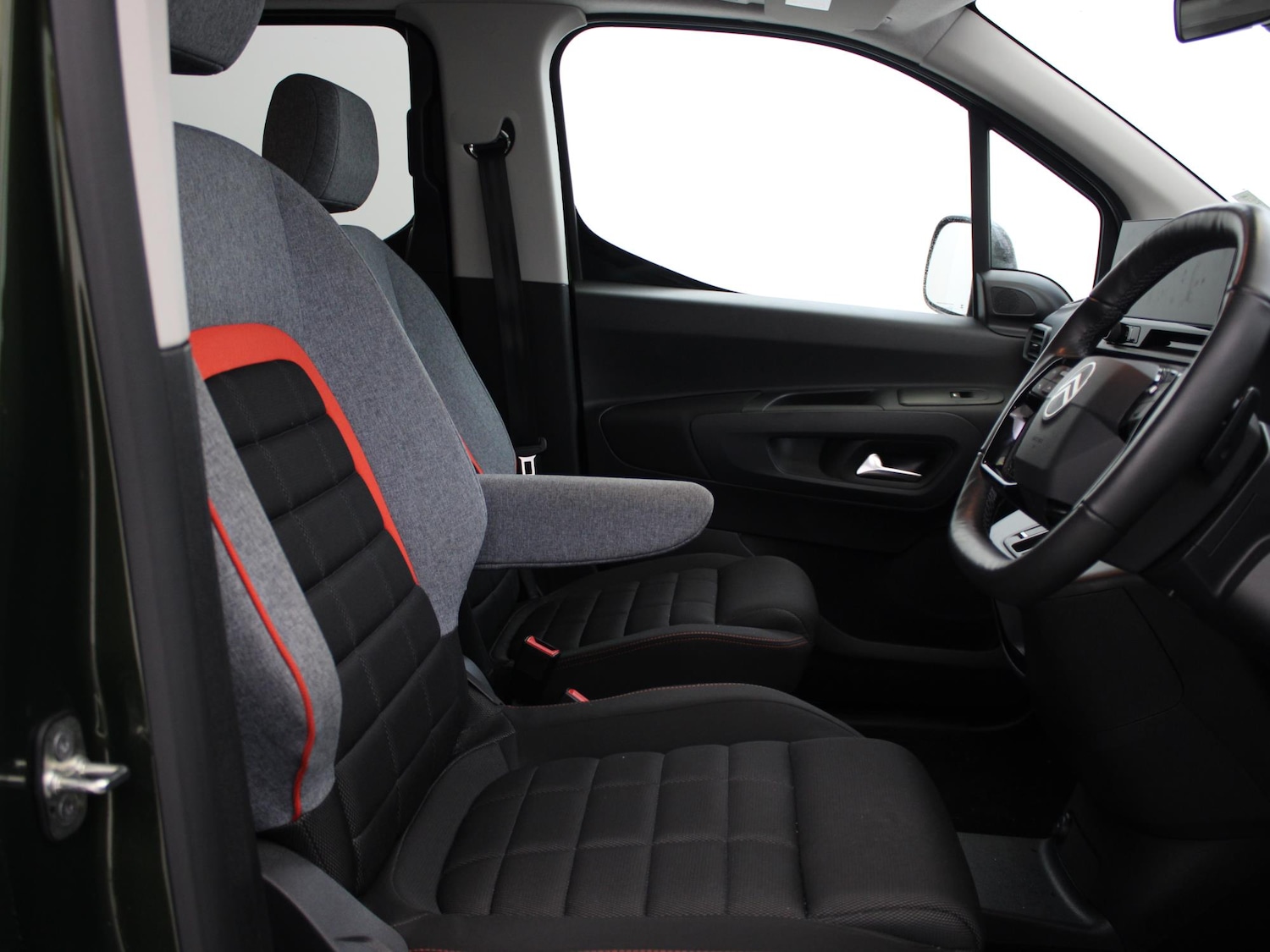 Used Citroen Berlingo 2024 for sale - 76789581: Photo 9