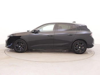 Used Vauxhall Astra 2023 for sale - 78611303: Photo