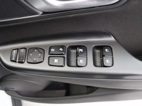 Used Hyundai KONA 2022 for sale - 75524992: Photo 37
