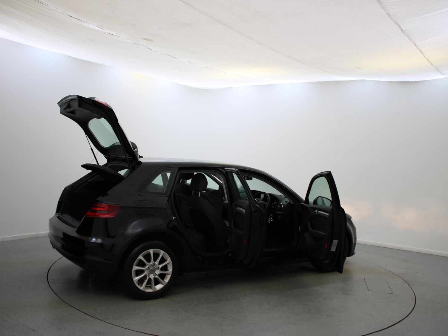 Used Audi A3 2014 for sale - 77787408: Photo 27