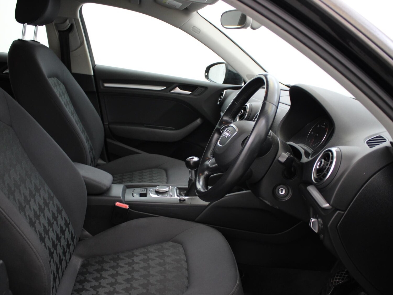 Used Audi A3 2014 for sale - 77787408: Photo 9