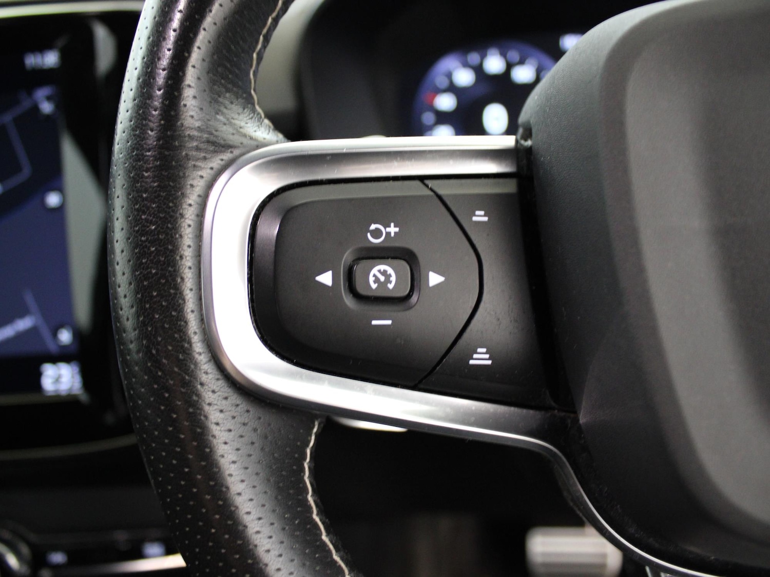 Used Volvo XC40 2020 for sale - 77294708: Photo 29