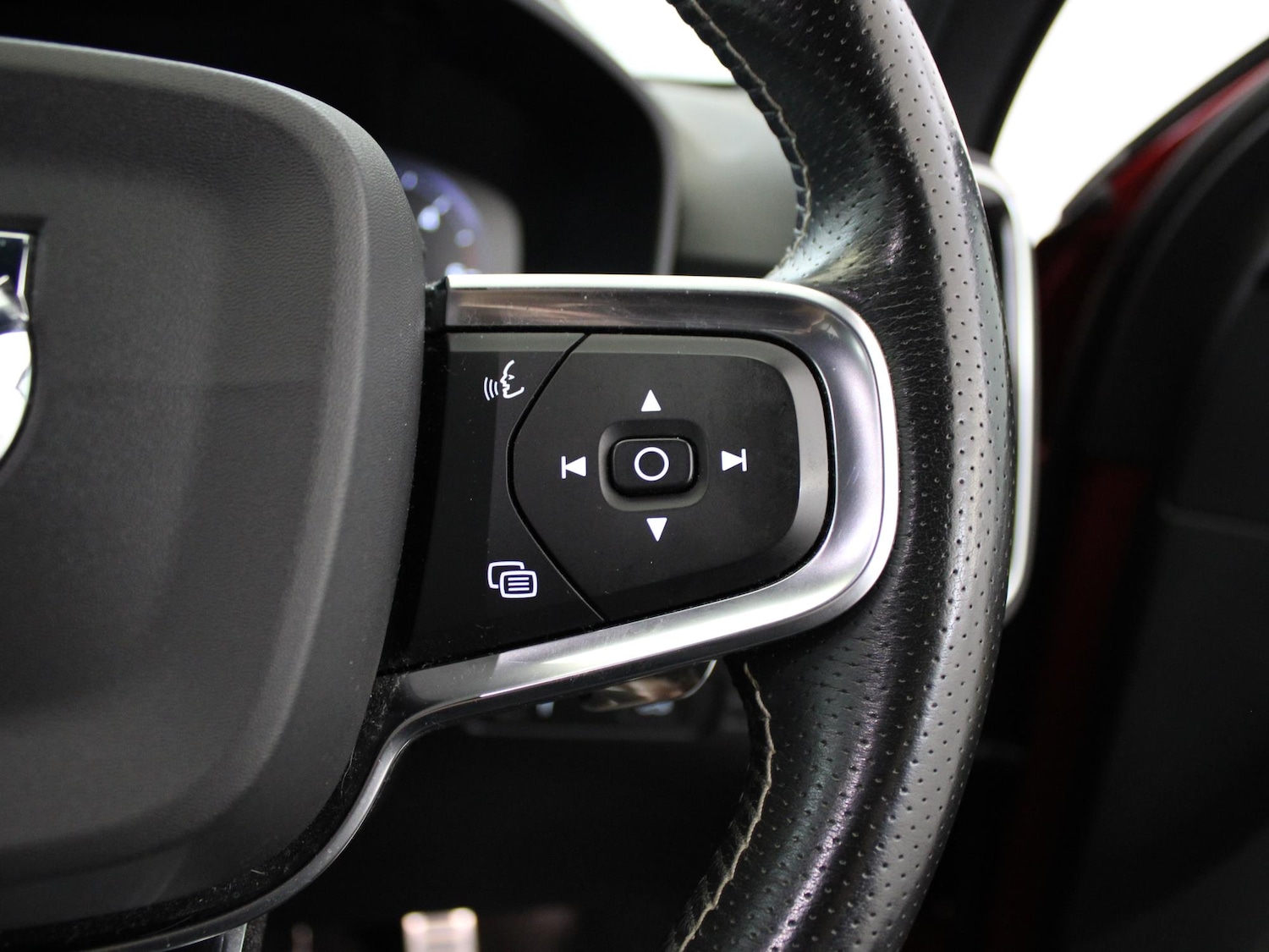 Used Volvo XC40 2020 for sale - 77294708: Photo 30