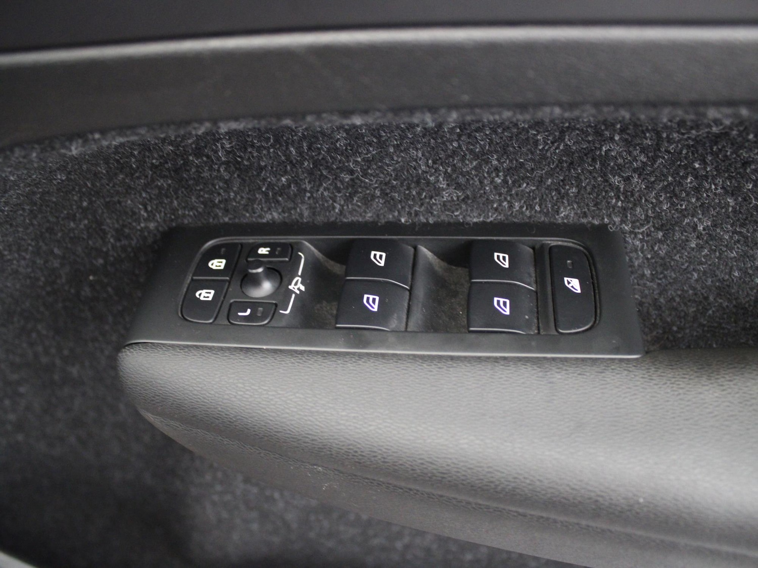 Used Volvo XC40 2020 for sale - 77294708: Photo 35