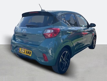 Used Hyundai i10 2023 for sale - 75850563: Photo