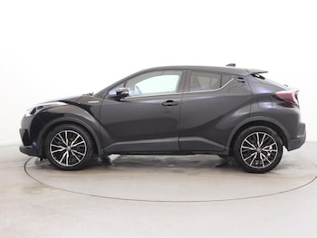 Used Toyota C-HR 2019 for sale - 77687073: Photo