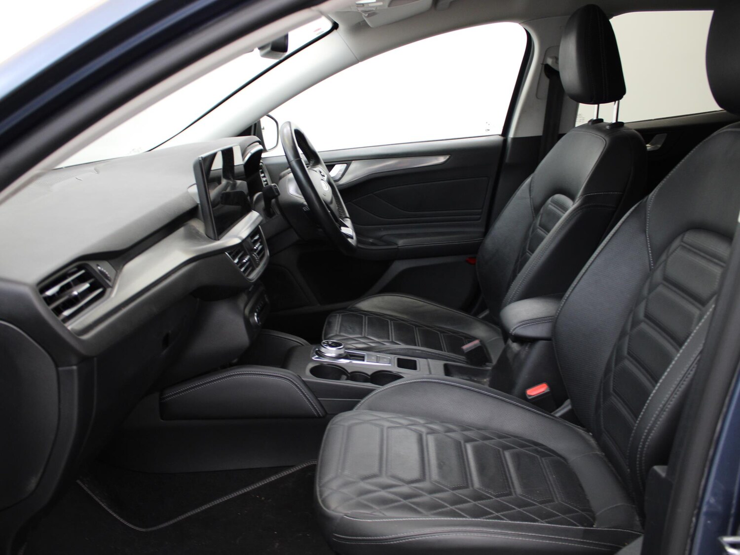 Used Ford Focus 2022 for sale - 77742135: Photo 9