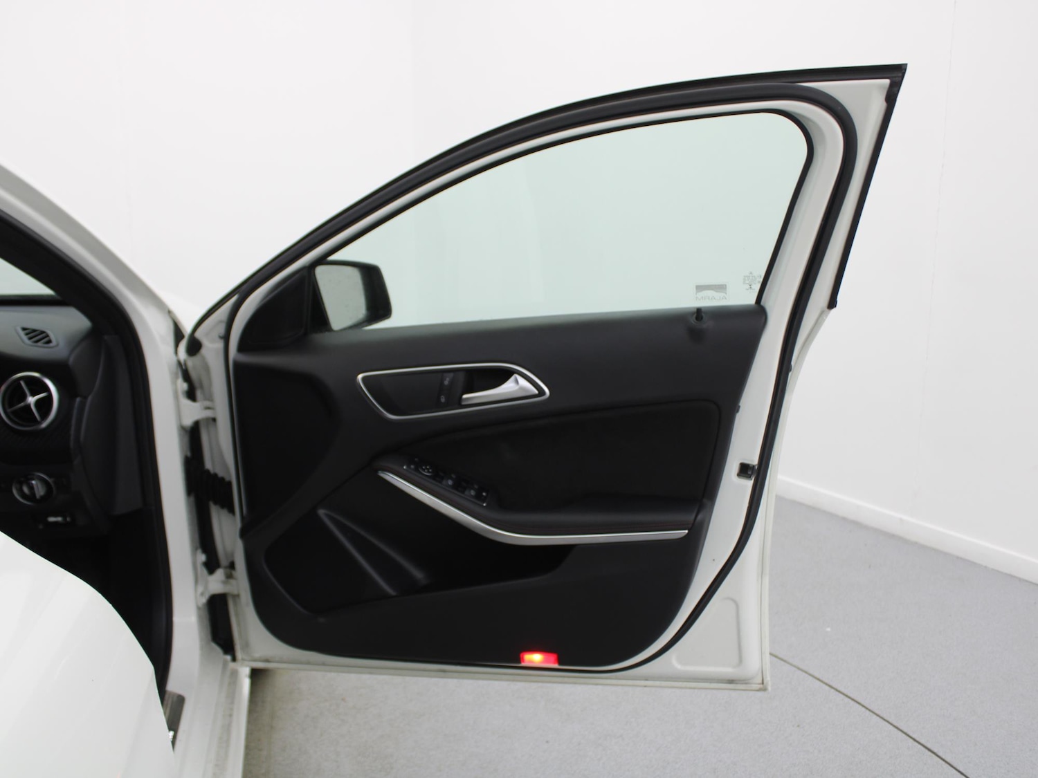 Used Mercedes-Benz A-Class 2017 for sale - 76564745: Photo 24