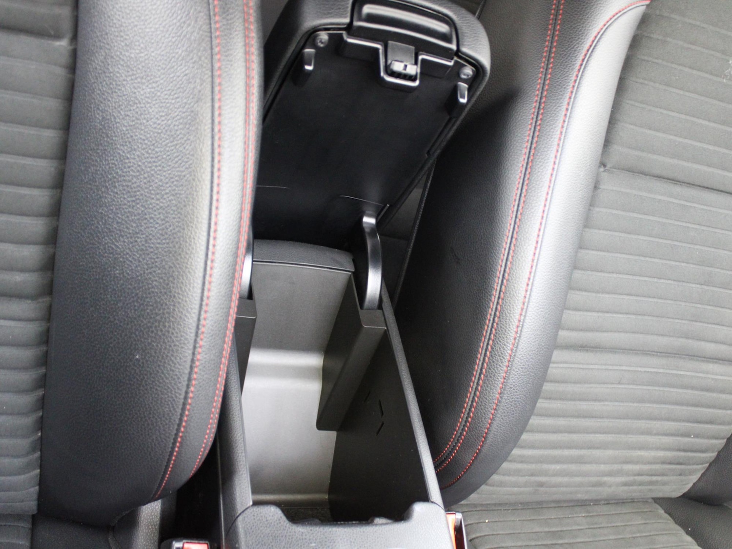 Used Mercedes-Benz A-Class 2017 for sale - 76564745: Photo 37