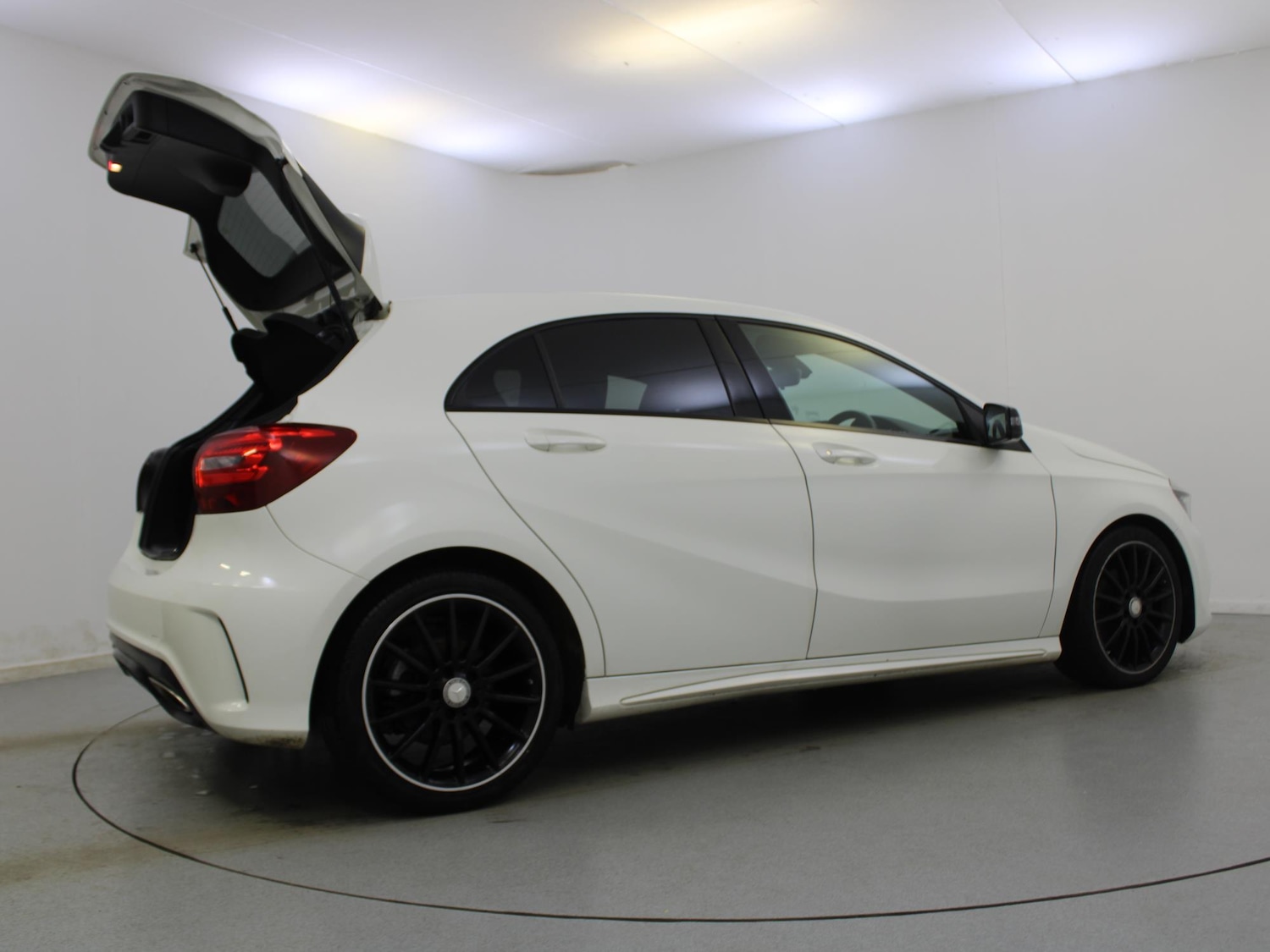 Used Mercedes-Benz A-Class 2017 for sale - 76564745: Photo 55