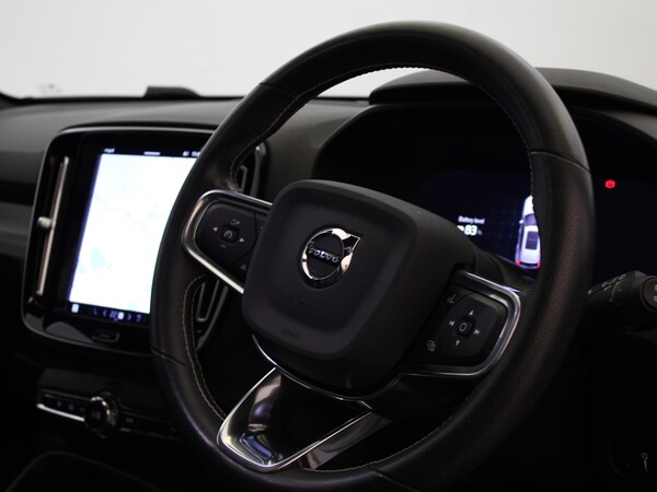 Used Volvo XC40 2021 for sale - 74950878: Photo 15