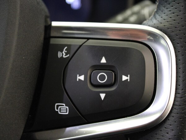 Used Volvo XC40 2021 for sale - 74950878: Photo 16