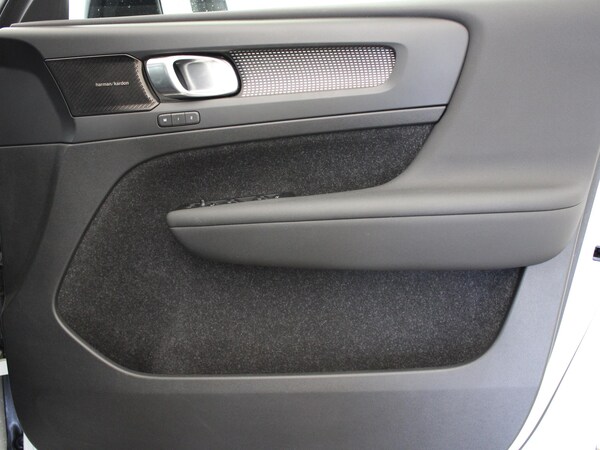 Used Volvo XC40 2021 for sale - 74950878: Photo 27
