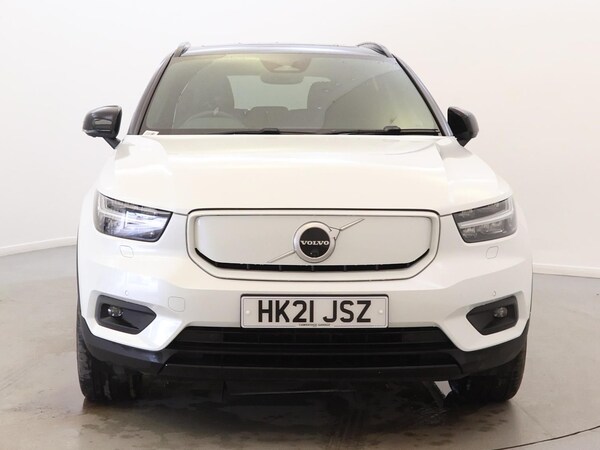 Used Volvo XC40 2021 for sale - 74950878: Photo 2