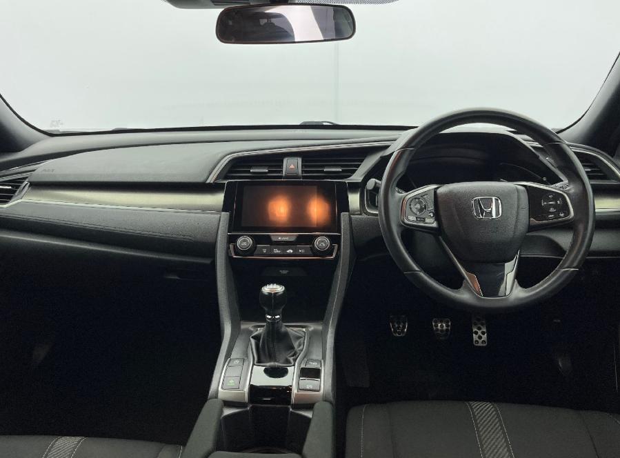 Used Honda Civic 2018 for sale - 77795755: Photo 4