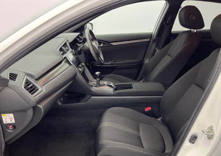 Used Honda Civic 2018 for sale - 77795755: Photo 7