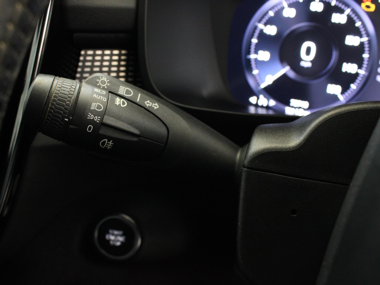 Used Volvo XC40 2019 for sale - 78122485: Photo 15