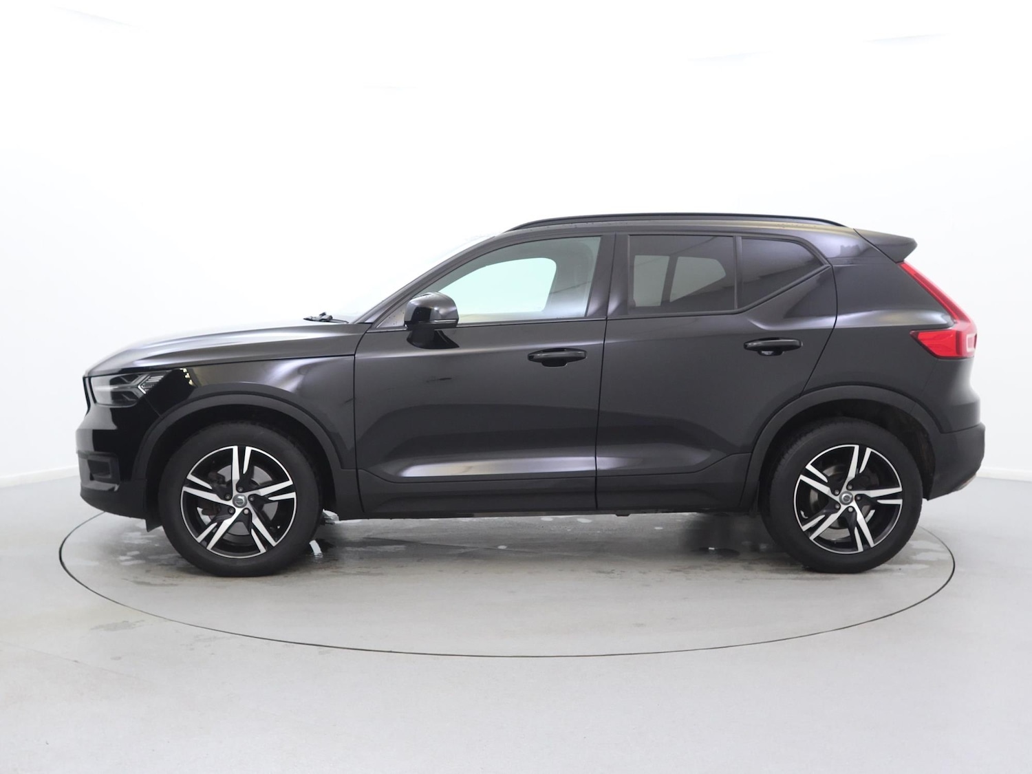 Used Volvo XC40 2019 for sale - 78122485: Photo 4