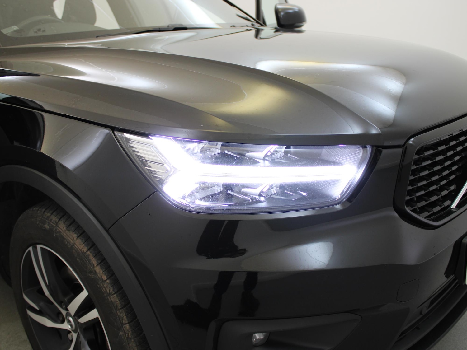 Used Volvo XC40 2019 for sale - 78122485: Photo 42