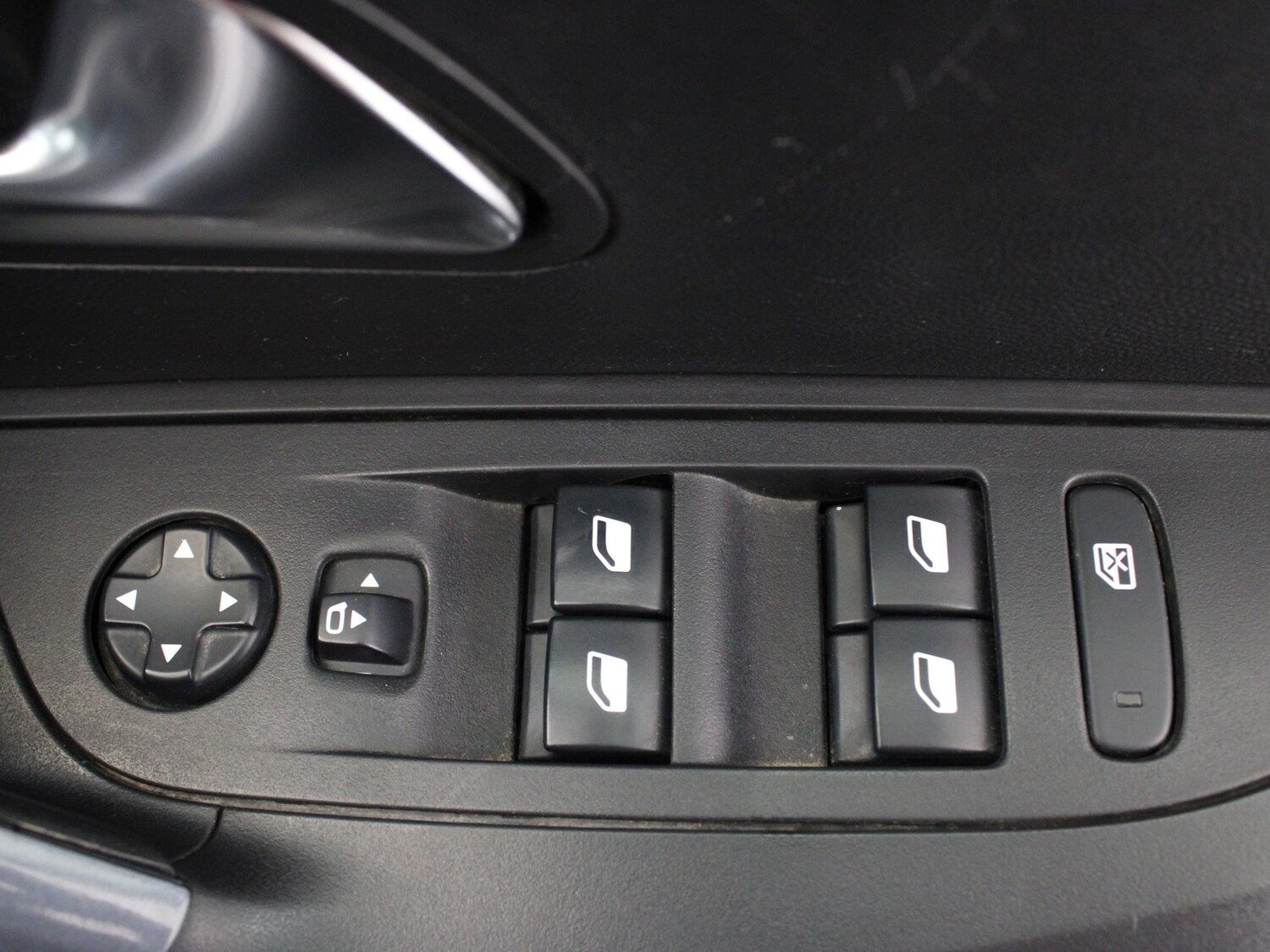 Used Peugeot 2008 2020 for sale - 76016454: Photo 32