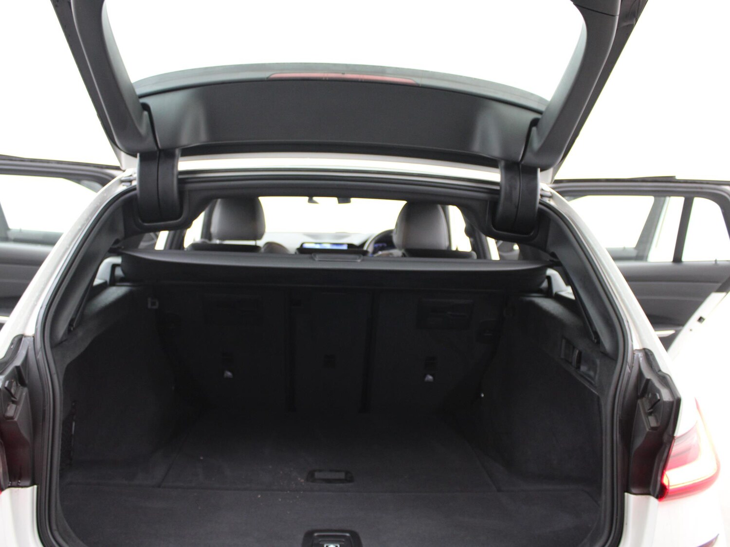 Used BMW 3 Series 2021 for sale - 77348300: Photo 45