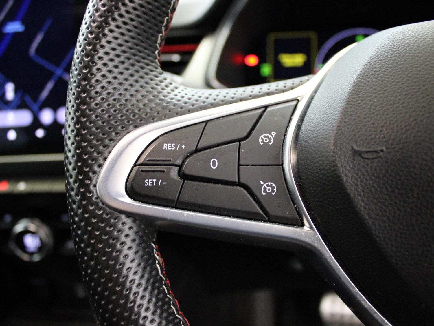 Used Renault Captur 2022 for sale - 76097387: Photo 31