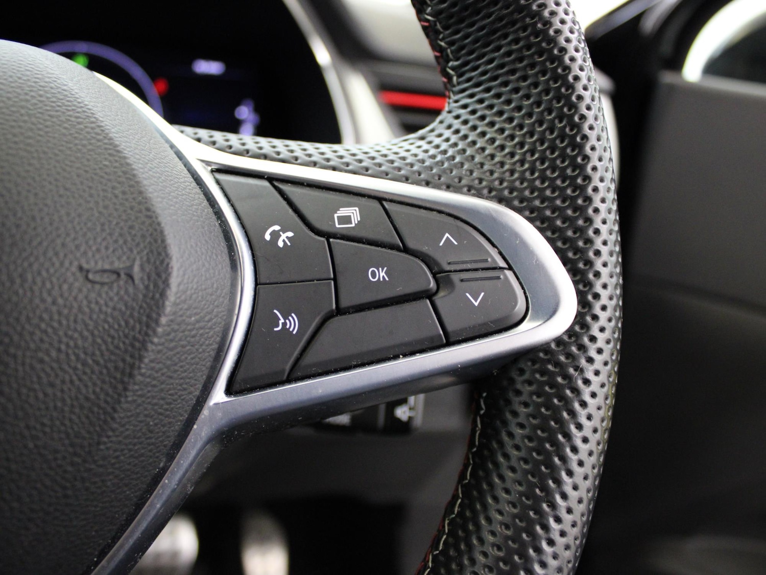 Used Renault Captur 2022 for sale - 76097387: Photo 32