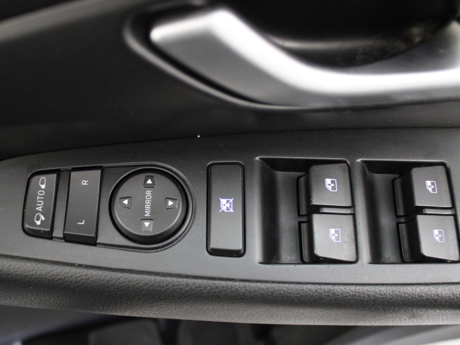 Used Hyundai i30 2018 for sale - 76411636: Photo 24