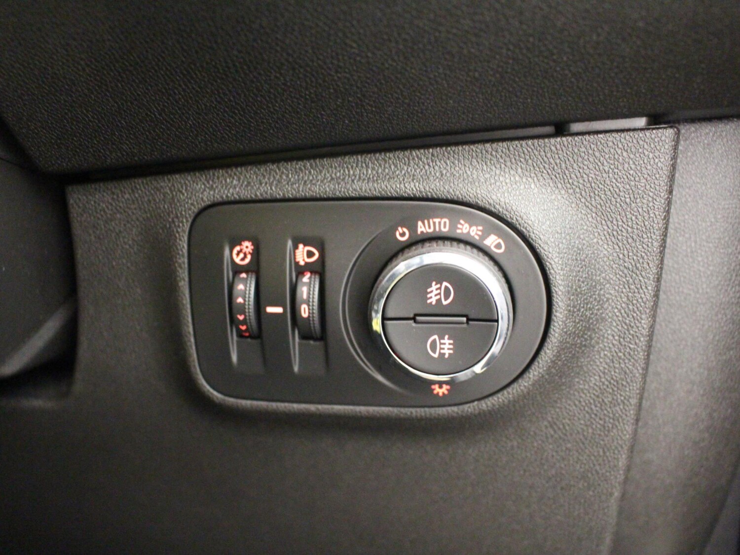 Used Vauxhall Corsa 2018 for sale - 77459007: Photo 27