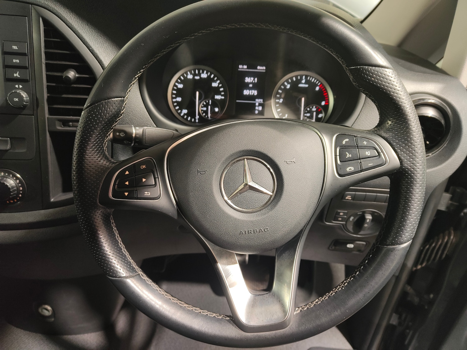 Used Mercedes-Benz Vito 2022 for sale - 77000551: Photo 8